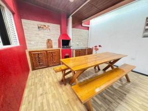 Casa com LAREIRA, CHURRASQUEIRA E SINUCA 15 min do centrinho